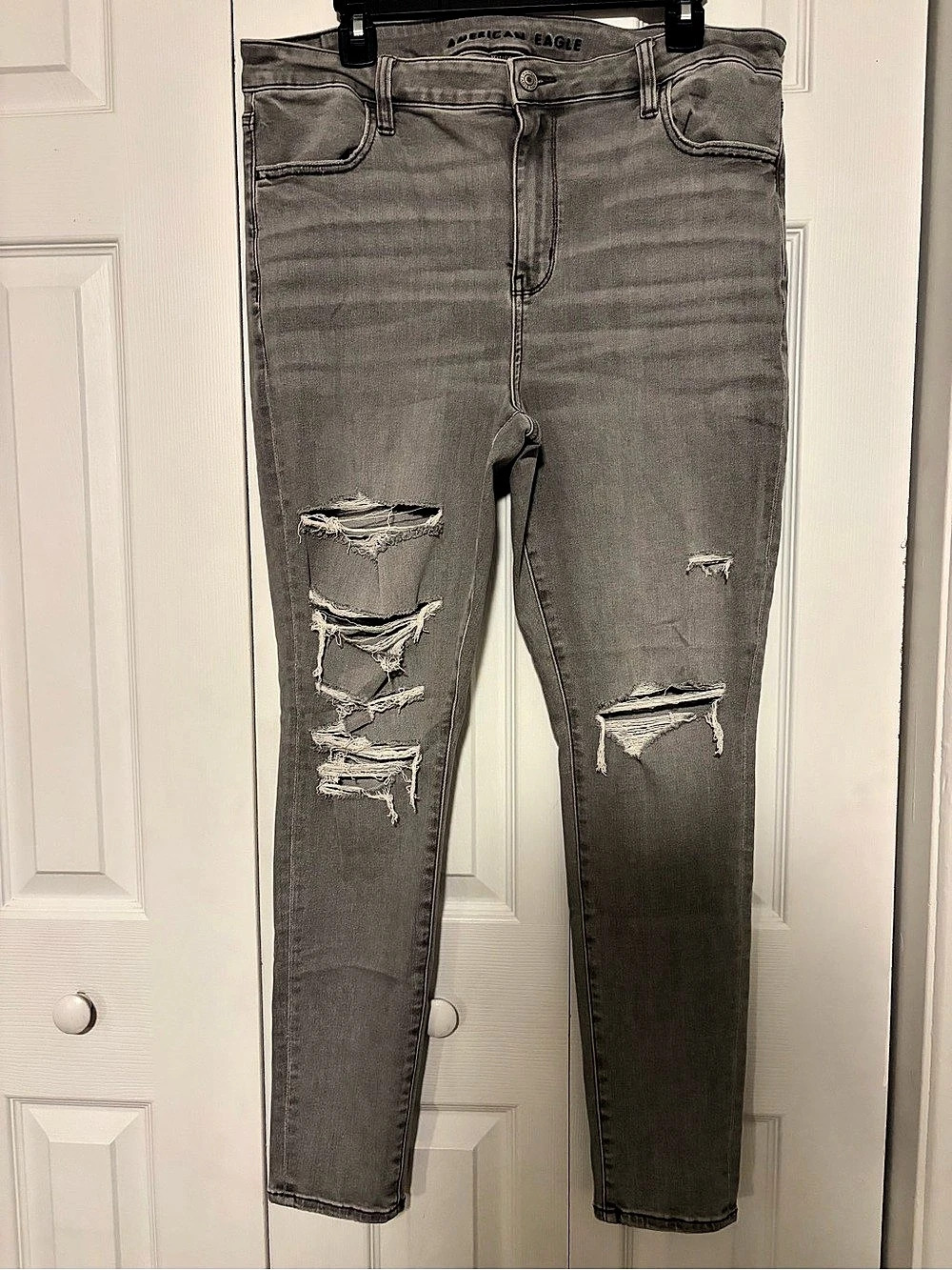 American Eagle Next Level Stretch Distressed Skinny Jeans Gray Waist 16